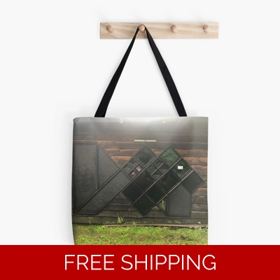 Le Studio Tote Bag Building Fish Window 2020